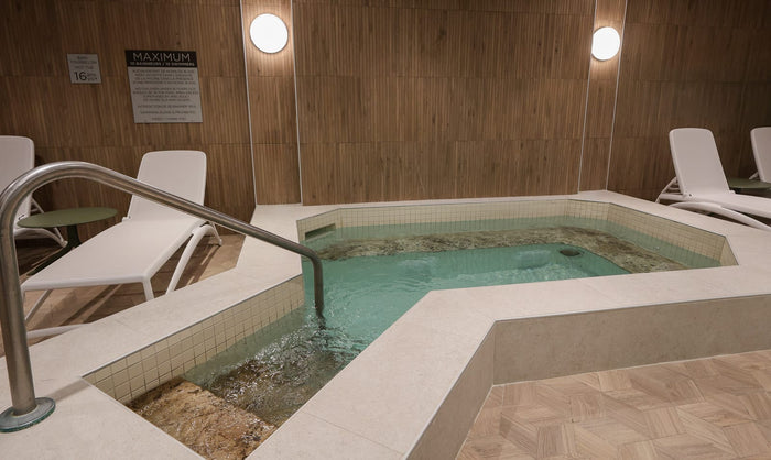 omage-hotel-montreal-laval