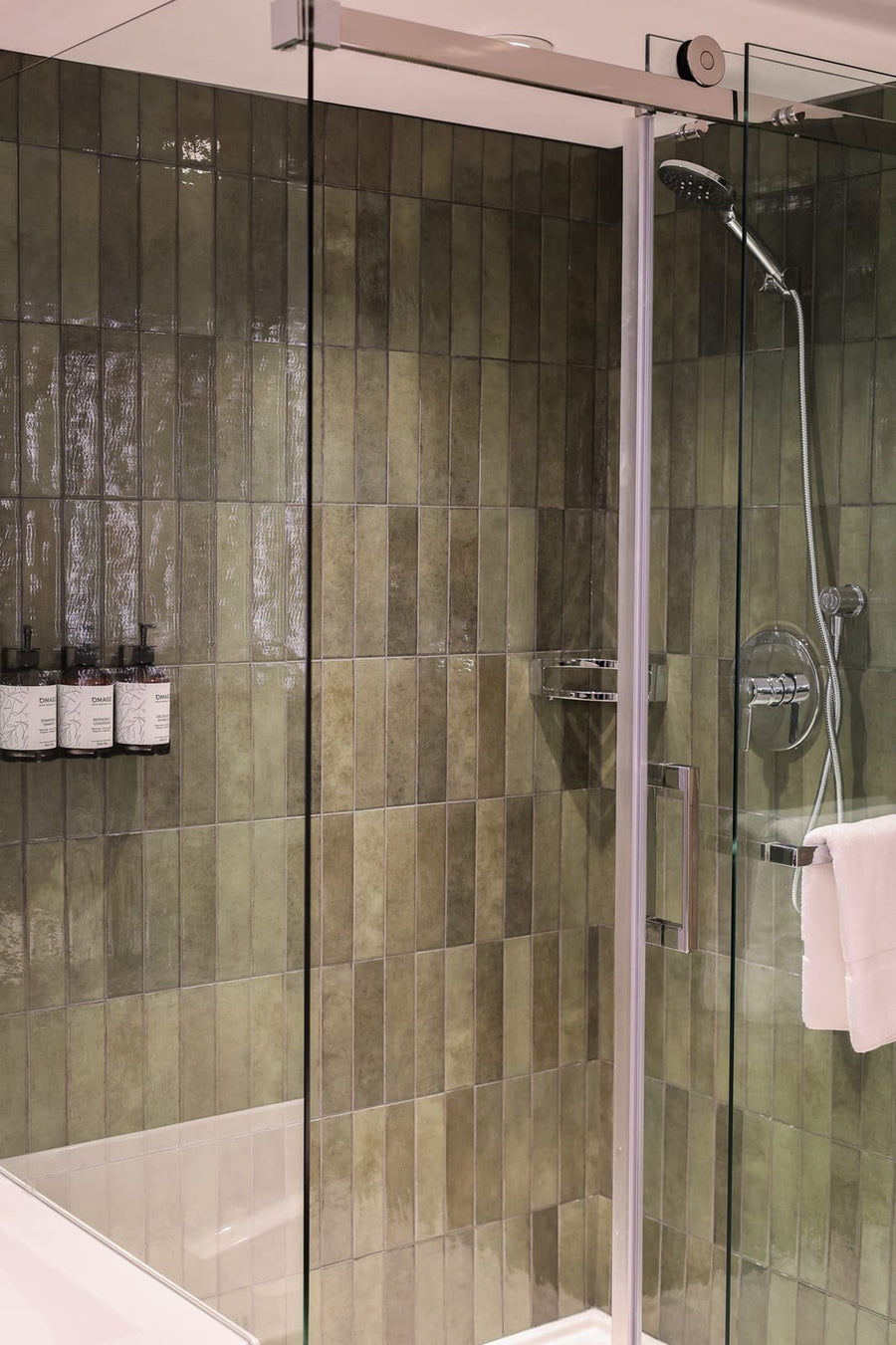 omage-hotel-montreal-laval